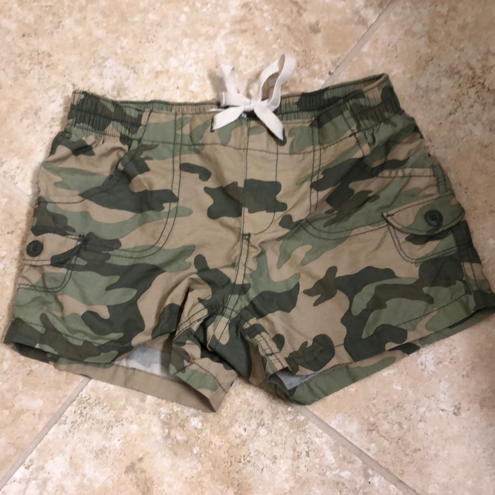 Old Navy Girls camo Shorts